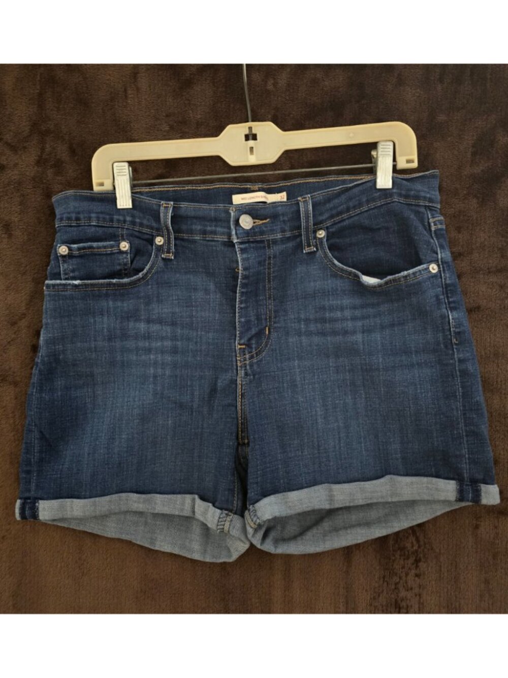 Levi's Mid-Length Denim Jean Shorts Size 32 (US 14)
